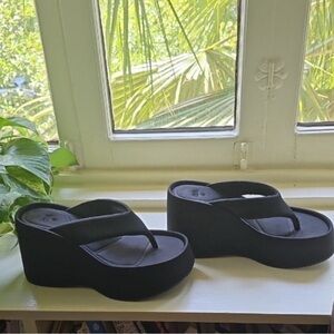 ZARA “CLUELESS” Valley Girl Extra Tall Platform Bro Sandals